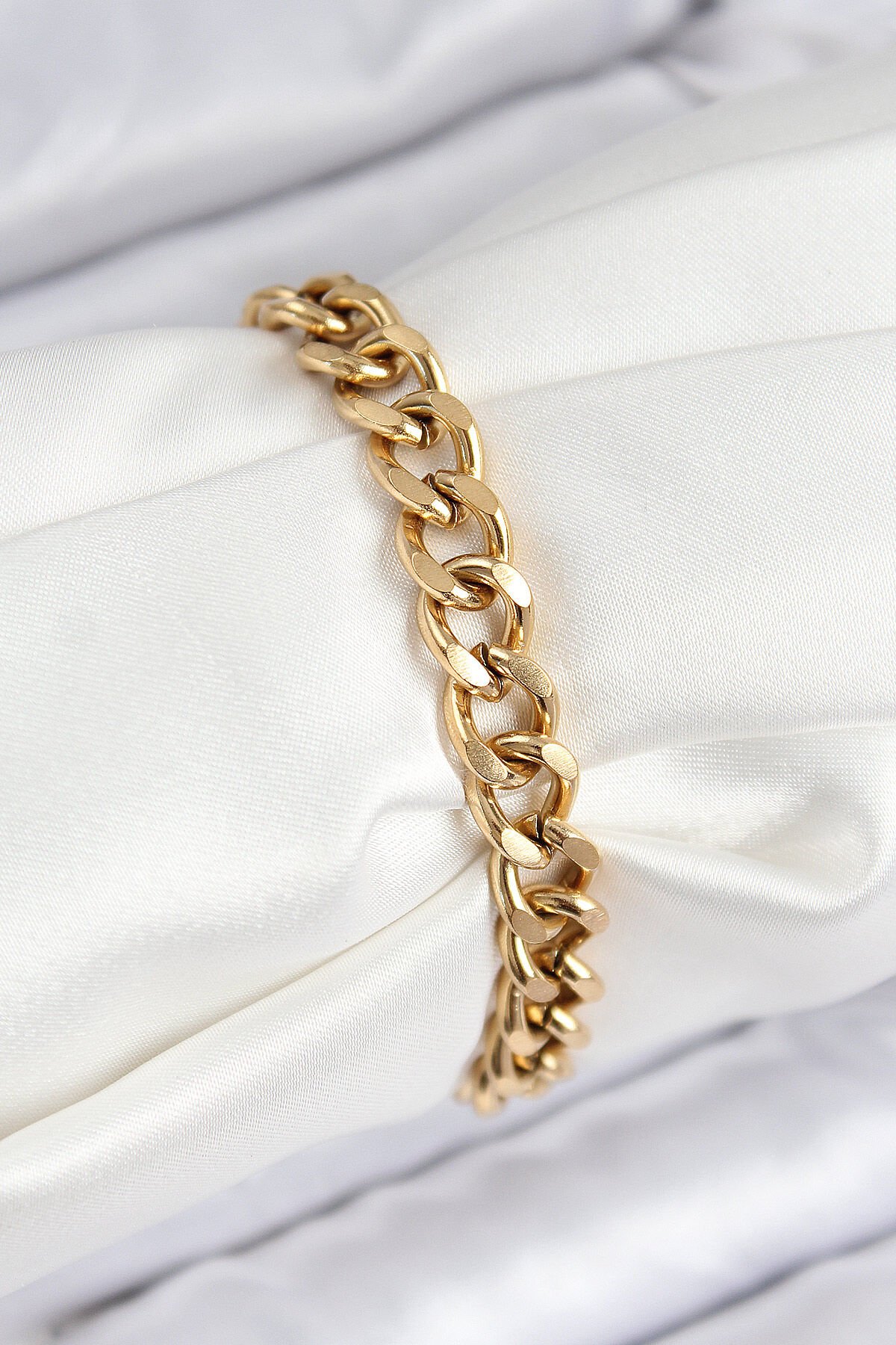 316L Çelik Klasik Kalın Zincir Model Gold Renk Kadın Bileklik - TJ-BB7788