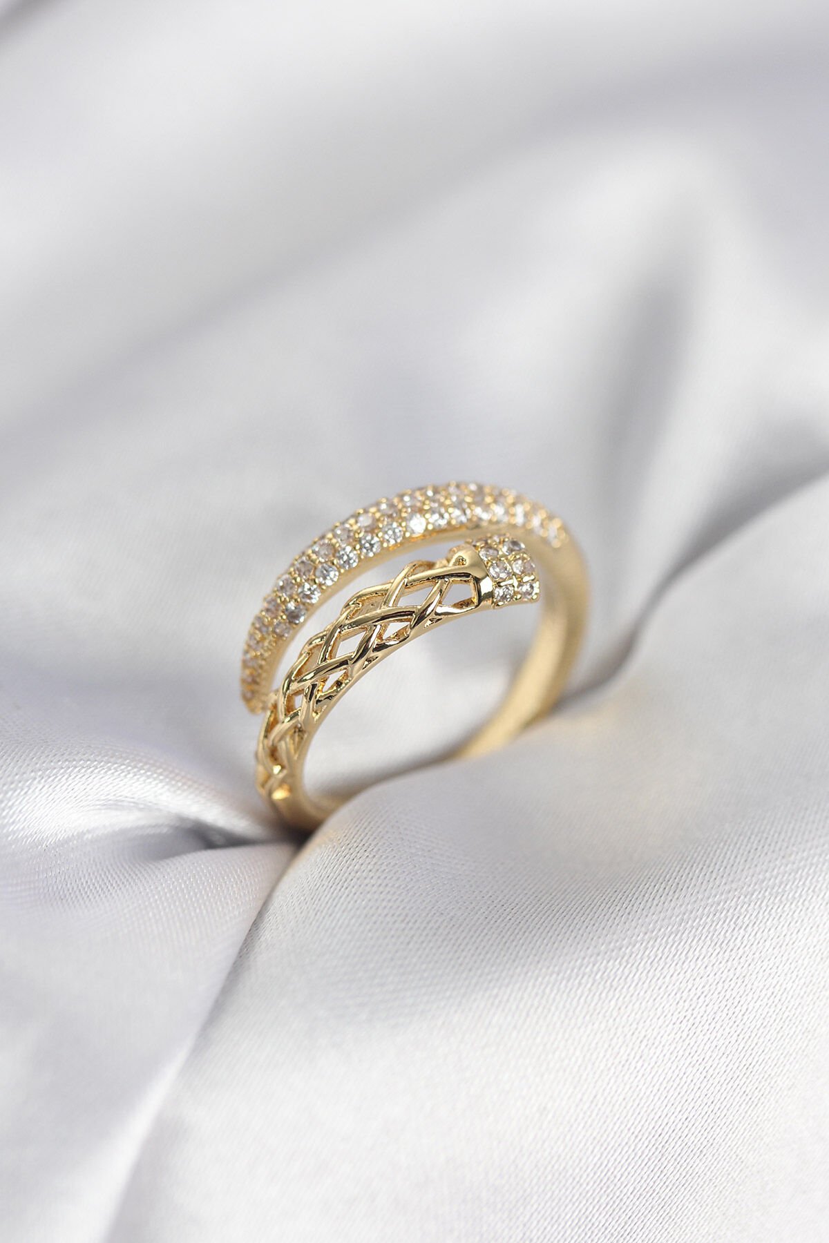 Gold Renk Zirkon Taşlı Sarmal Kadın Yüzük - TJ-BYK3985