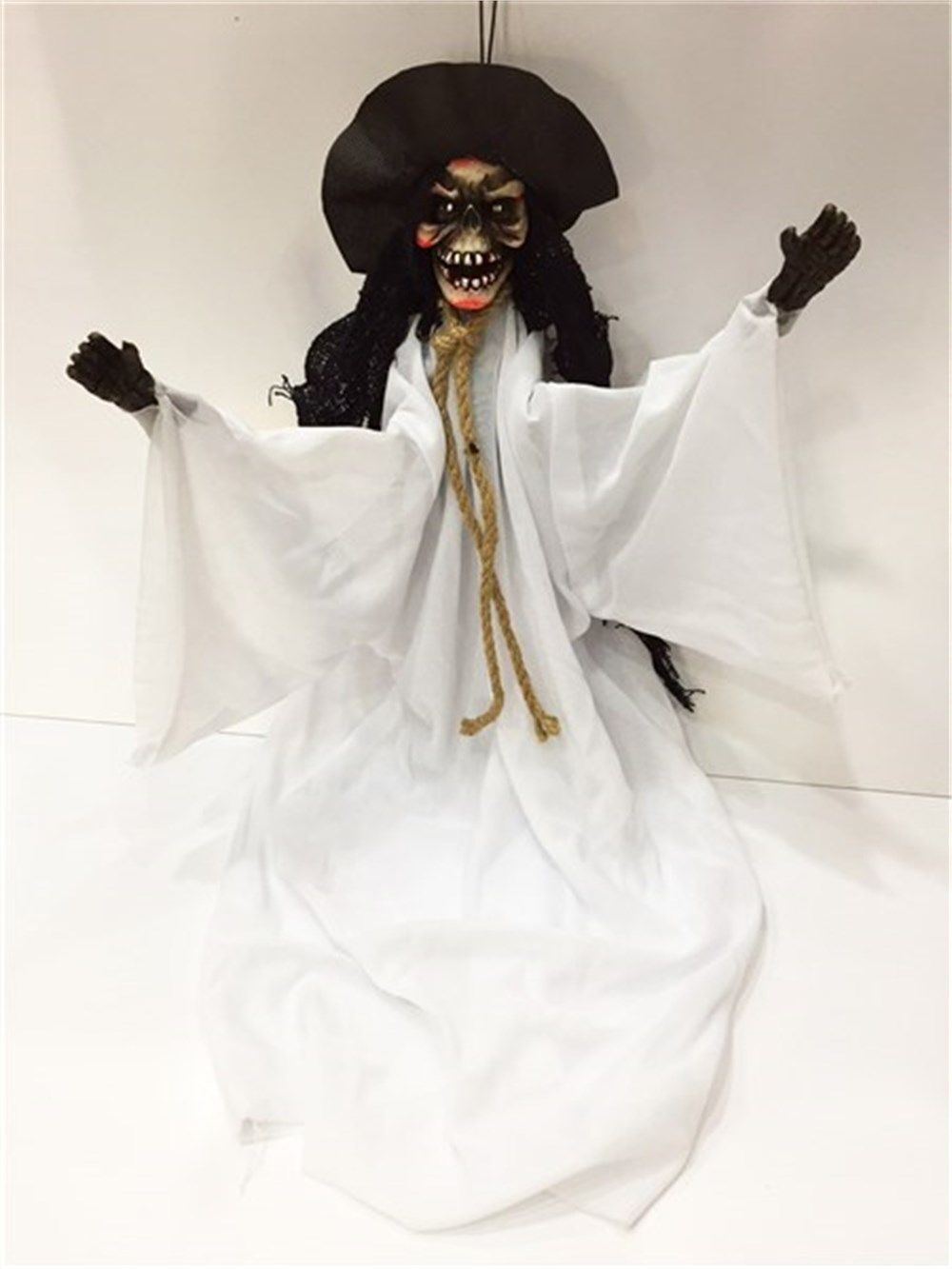 Beyaz Kostümlü Halloween Sensörlü Hareketli Titreşimli İskelet 45 cm