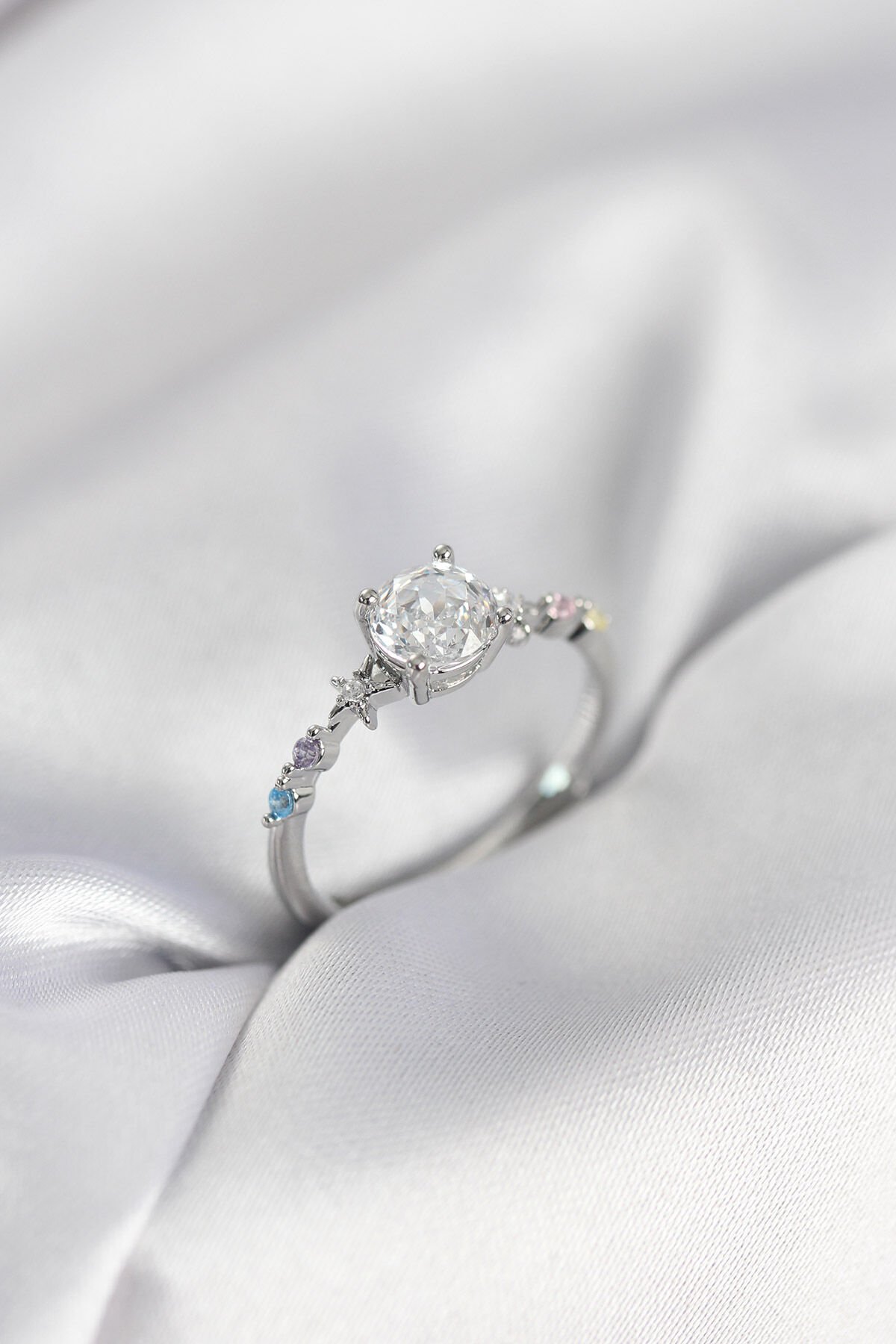 Tek Taş Model Zirkon Taşlı Gümüş Renk Kadın Yüzük - TJ-BYK3994