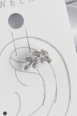 Pirinç Gümüş Renk Zirkon Taşlı Yaprak Model Kıkırdak Kadın Küpe - TJ-BKP10551