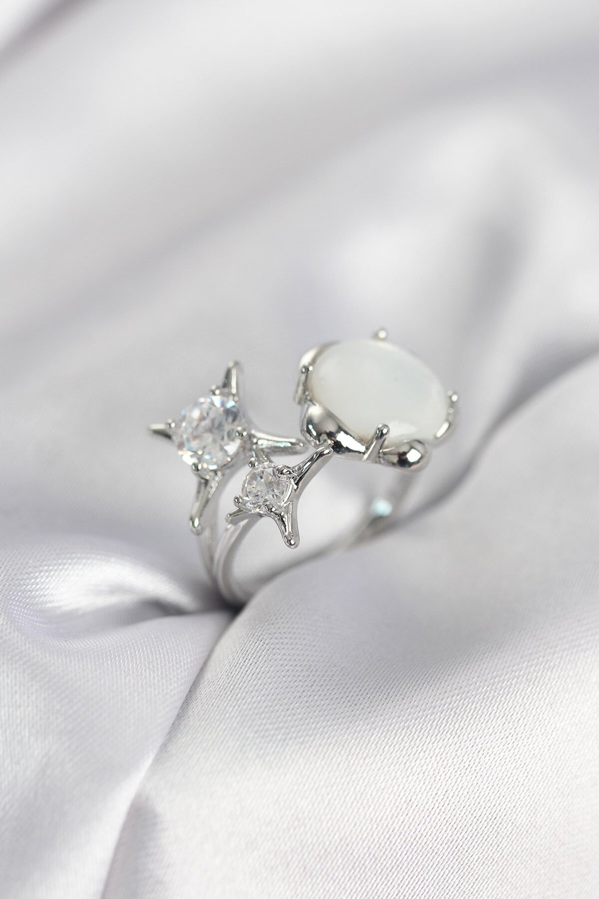 Gümüş Renk Kutup Yıldızı Model Kadın Yüzük - TJ-BYK4010