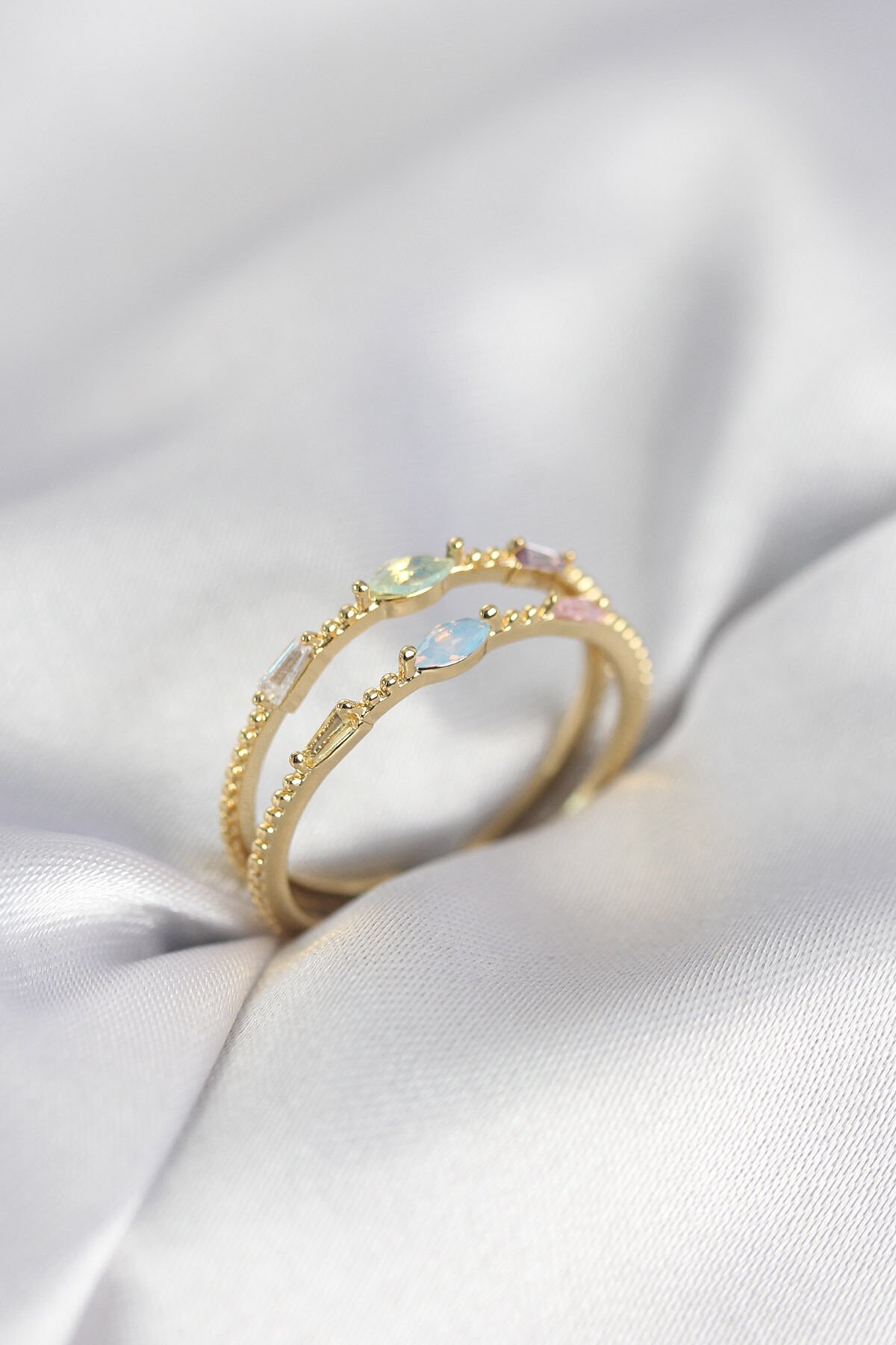 Gold Renk Karışık Renk Zirkon Taşlı Kadın Yüzük - TJ-BYK4020