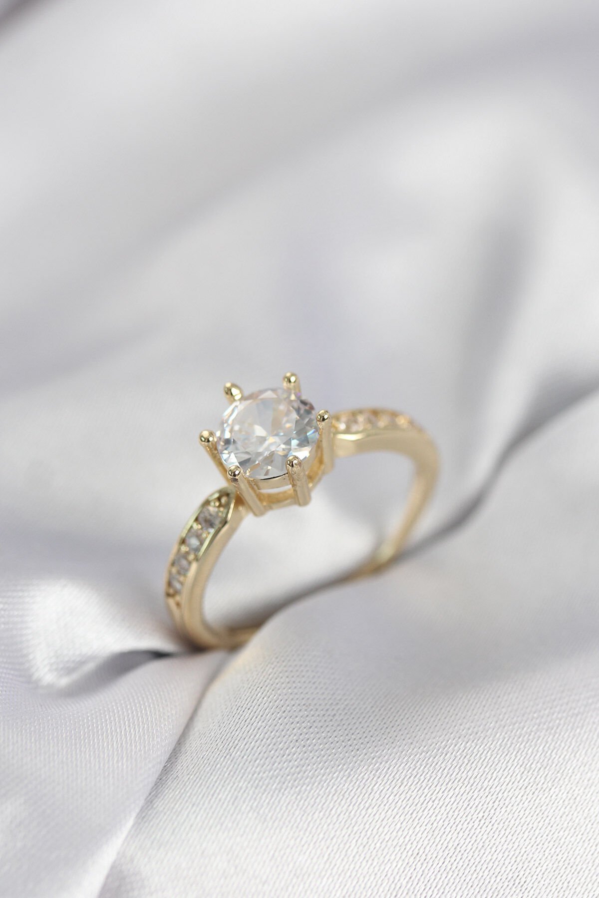 Zirkon Taşlı Tek Taş Model Gold Renk Kadın Yüzük - TJ-BYK4022