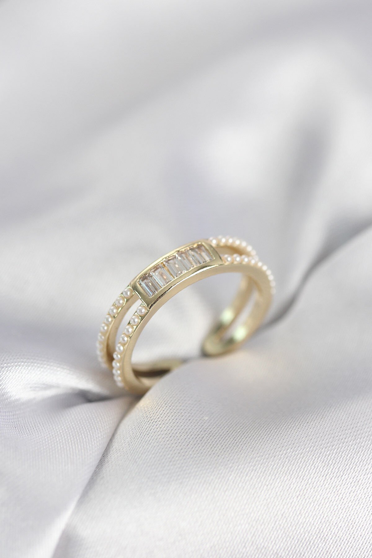 Baget Zirkon Taşlı Gold Renk İncili Kadın Yüzük - TJ-BYK4032