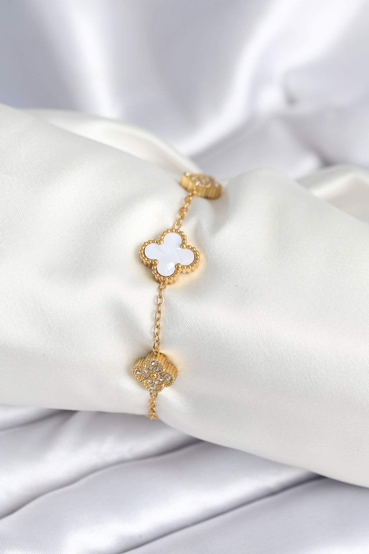 316L Çelik Zincir Zirkon Taşlı Yonca Beyaz Kadın Bileklik - TJ-BB7977