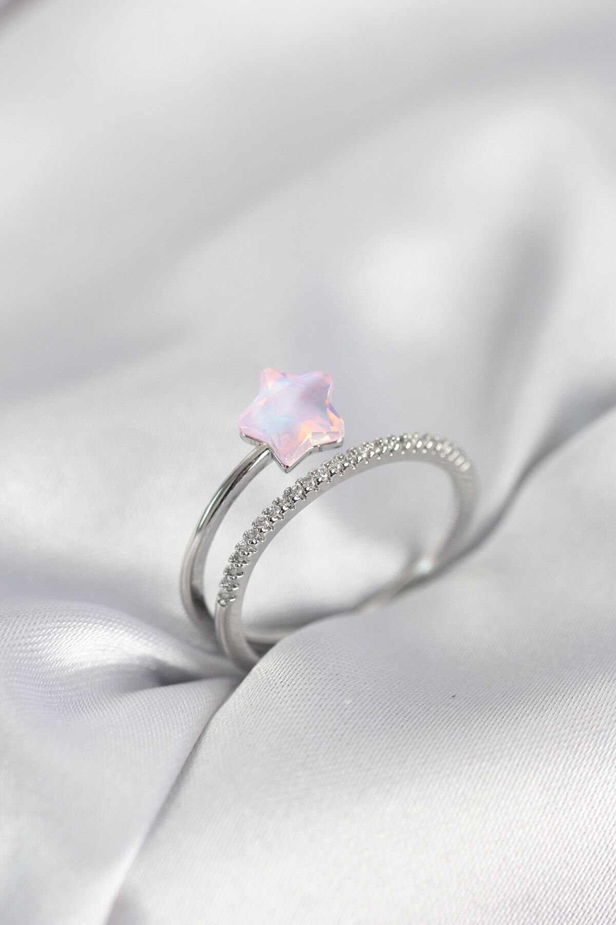 Gümüş Renk Zirkon Taşlı Pembe Halley Model Kadın Yüzük - TJ-BYK4039