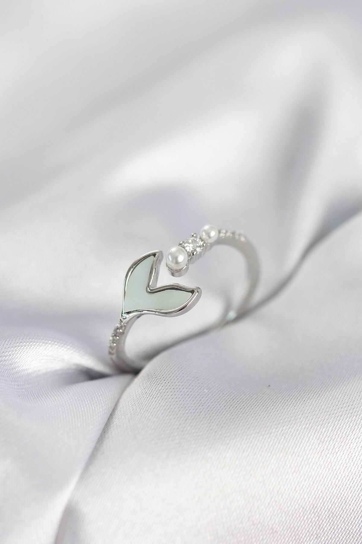 Gümüş Renk Balık Kuyruğu Model Kadın Yüzük - TJ-BYK4047