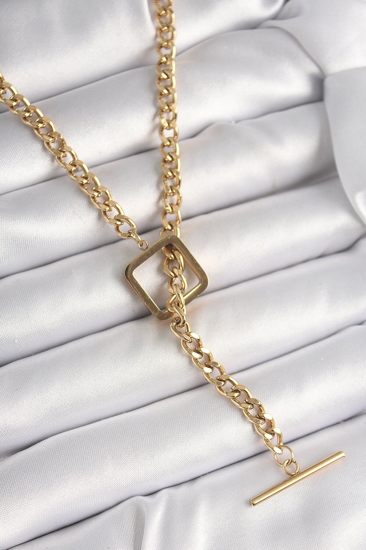 316L Çelik Gold Renk Zincir Model Kare Figür Kadın Kolye - TJ-BKO9939