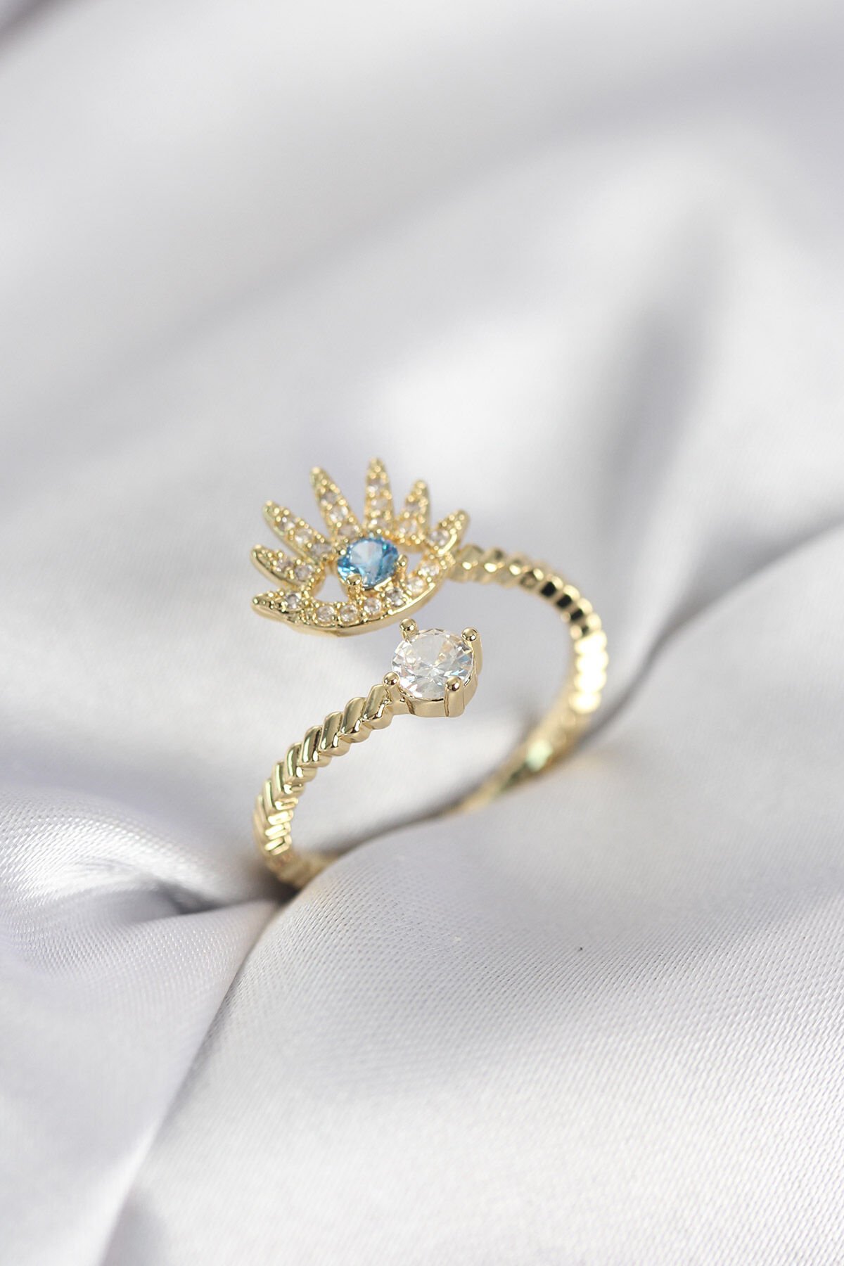 Gold Renk Göz Model Zirkon Taşlı Kadın Yüzük - TJ-BYK4074