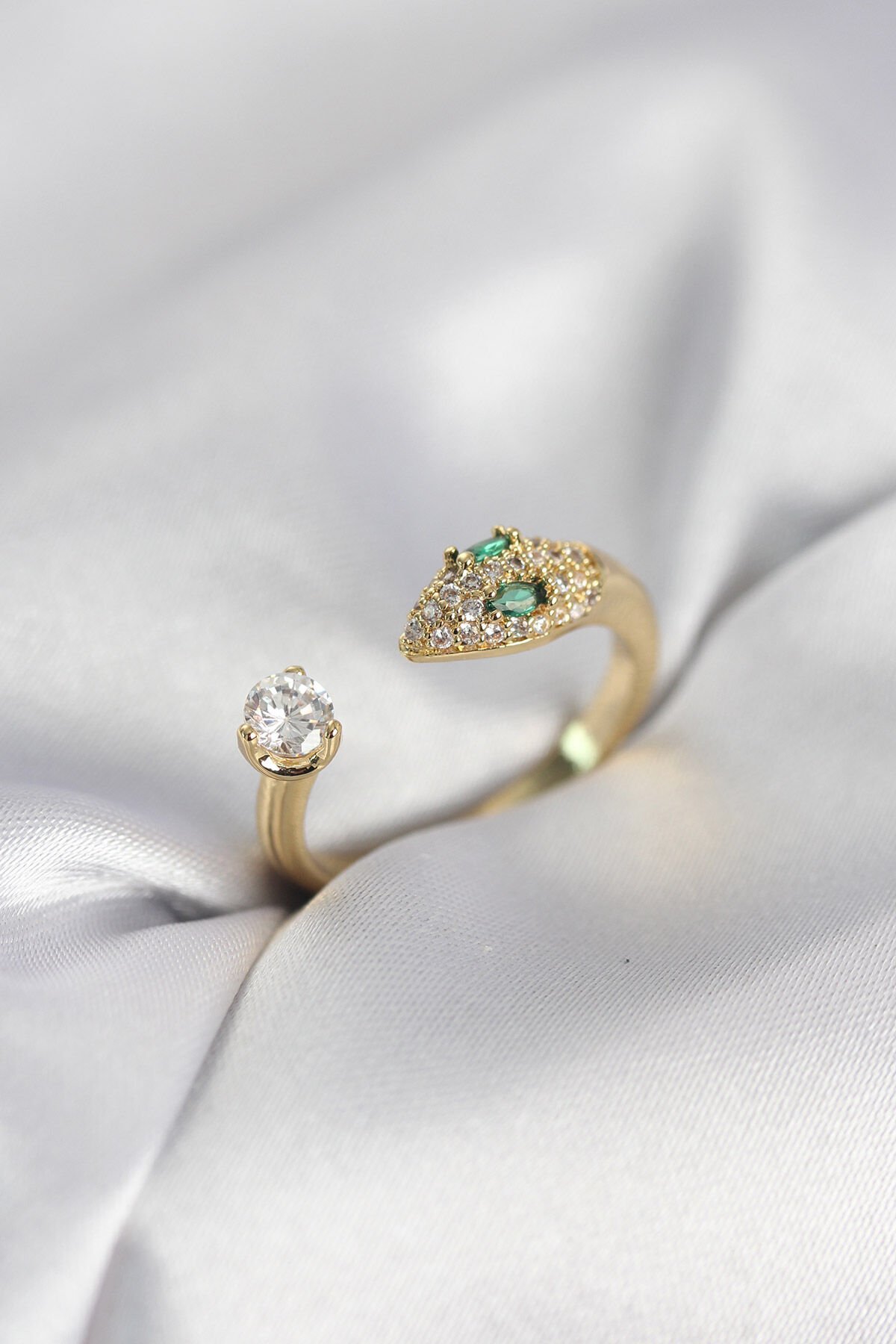 Yılan Model Zirkon Taşlı Gold Renk Kadın Yüzük - TJ-BYK4080