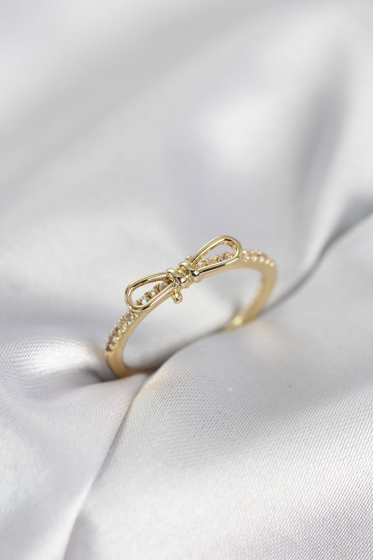 Fiyonk Model Zirkon Taşlı Gold Renk Kadın Yüzük - TJ-BYK4097