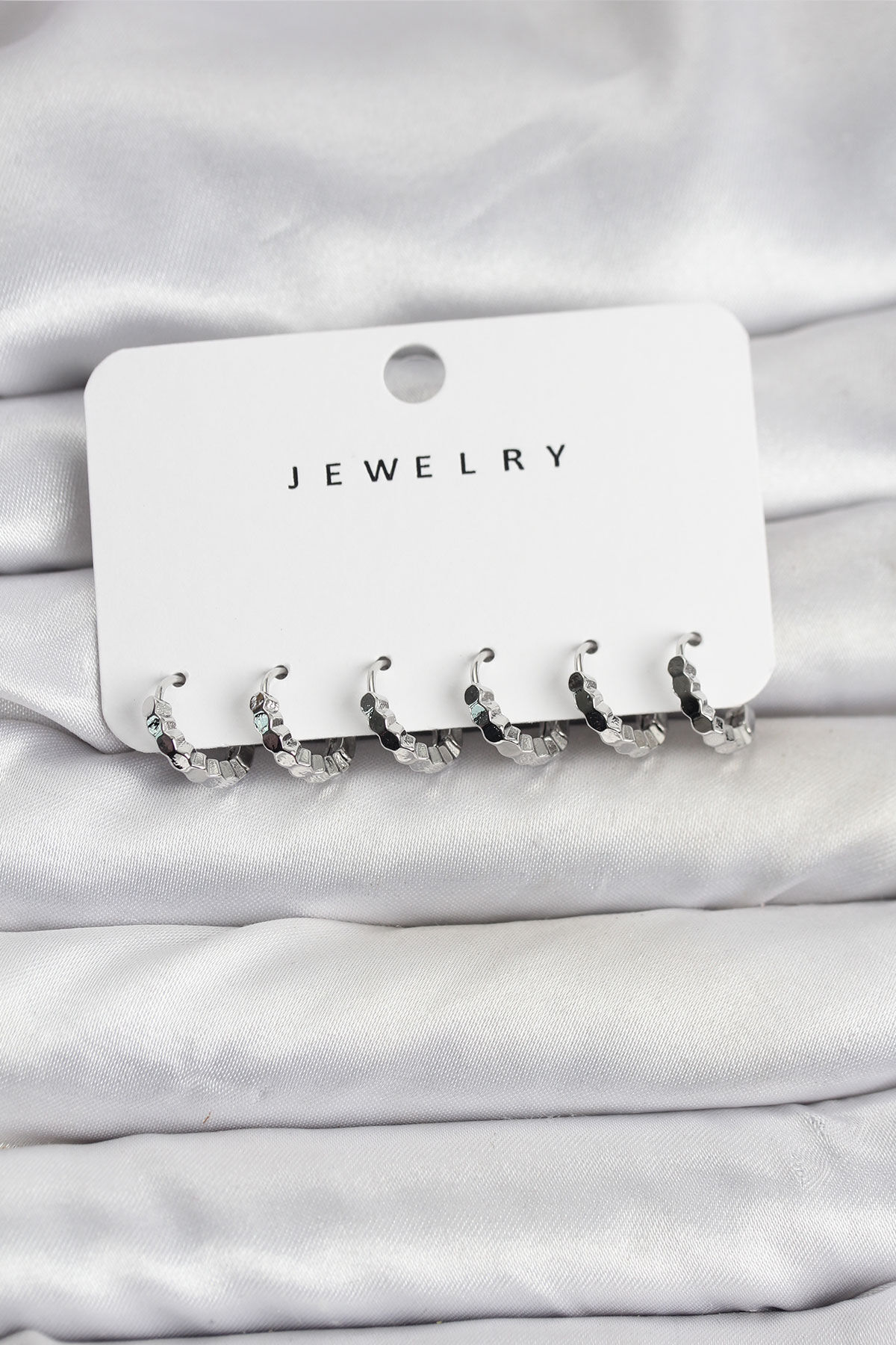 Gümüş Renk Pirinç Minimal Petek Detaylı Kadın Küpe Seti - TJ-BKP11474