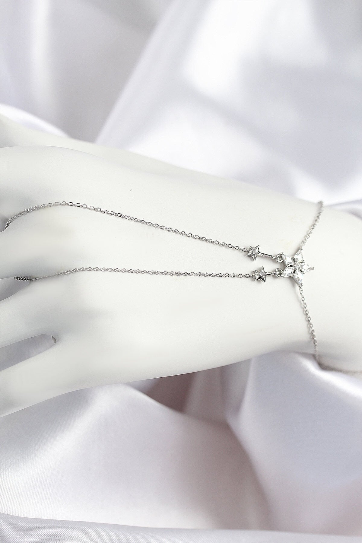 Pirinç Zirkon Taşlı Yıldız Model Gümüş Renk Şahmeran - TJ-SN711