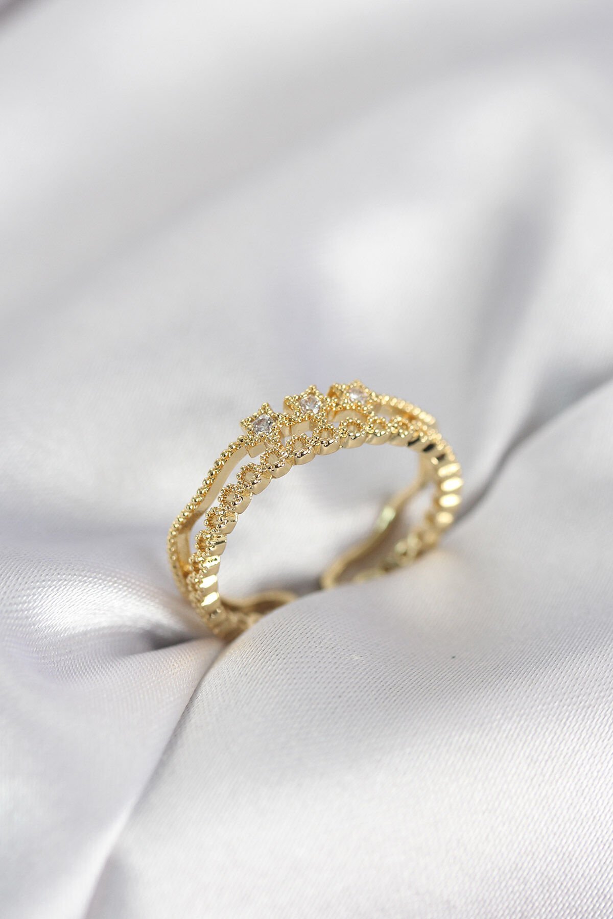 Gold Renk Minimal Yıldızlı Model Kadın Yüzük - TJ-BYK4117