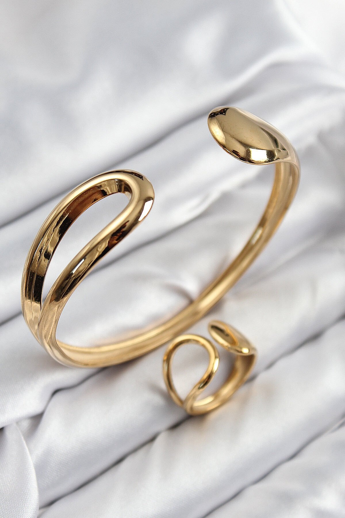 Pirinç Ayrık Model Gold Renk Bileklik Yüzük Set - TJ-BB7607