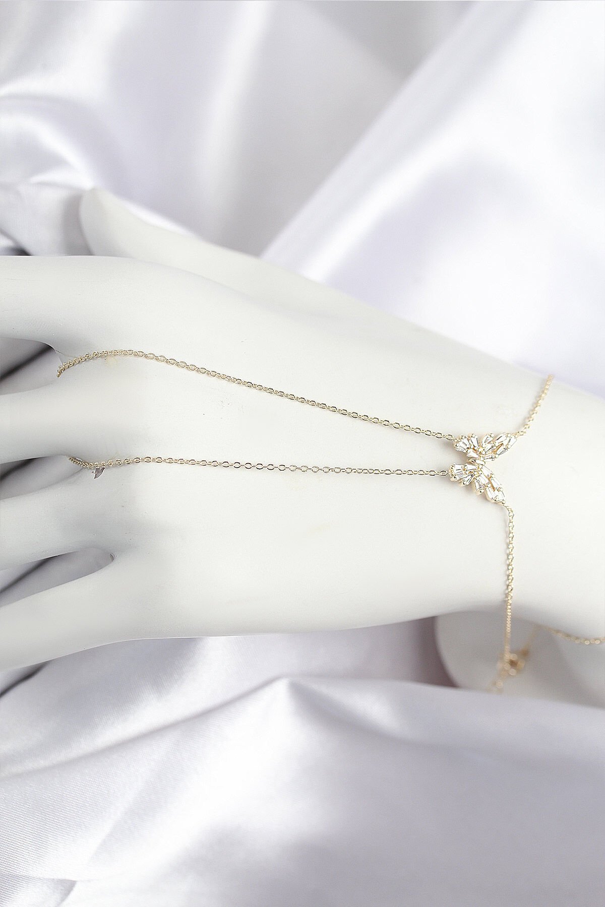 Pirinç Zirkon Taşlı Kelebek Model Gold Renk Şahmeran - TJ-SN717