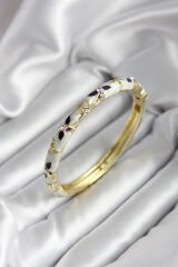 Mineli Pirinç Siyah Çiçek Desenli Zirkon Taşlı Gold Renk Kadın Kelepçe (çap 60 mm) - TJ-BB6985