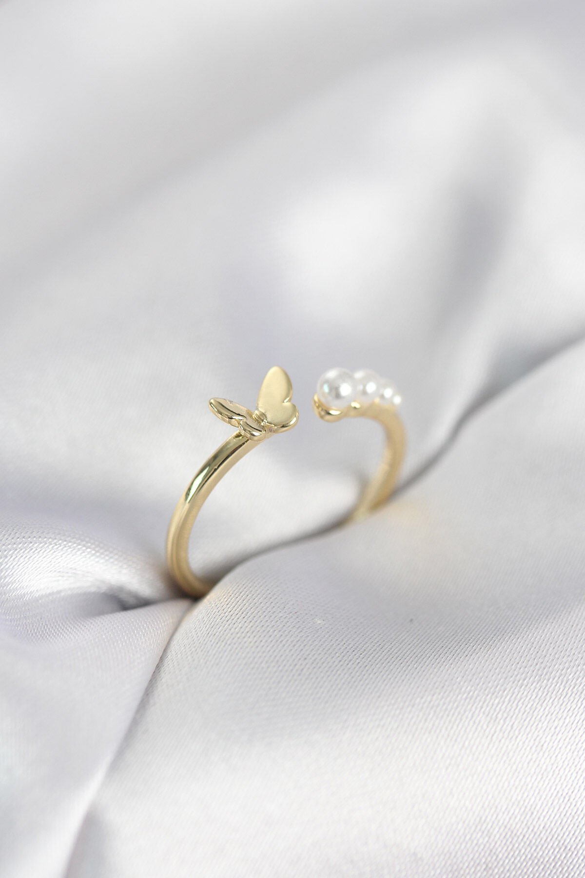 İncili Kelebek Model Gold Renk Pirinç Kadın Yüzük - TJ-BYK4121