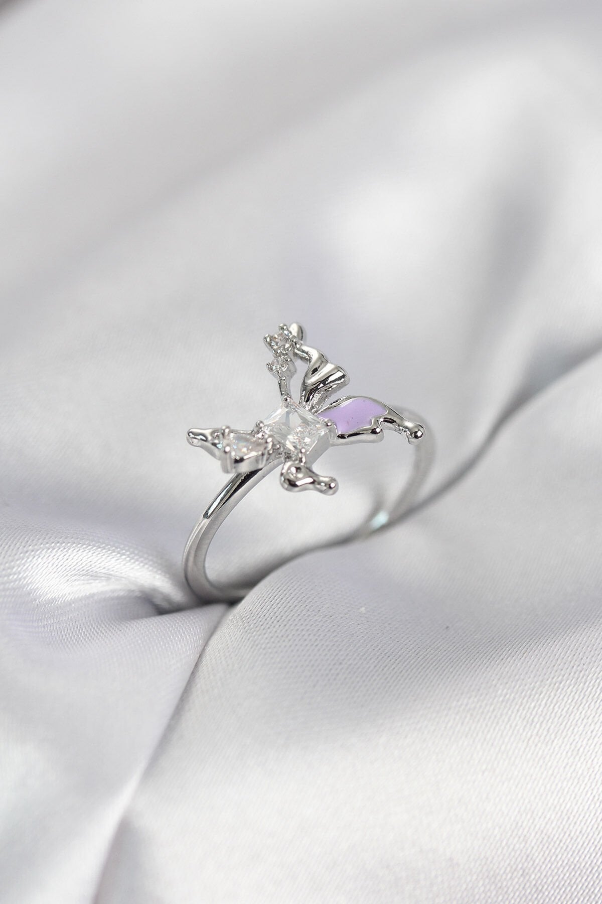 Gümüş Renk Kelebek Model Zirkon Taşlı Kadın Yüzük - TJ-BYK4138