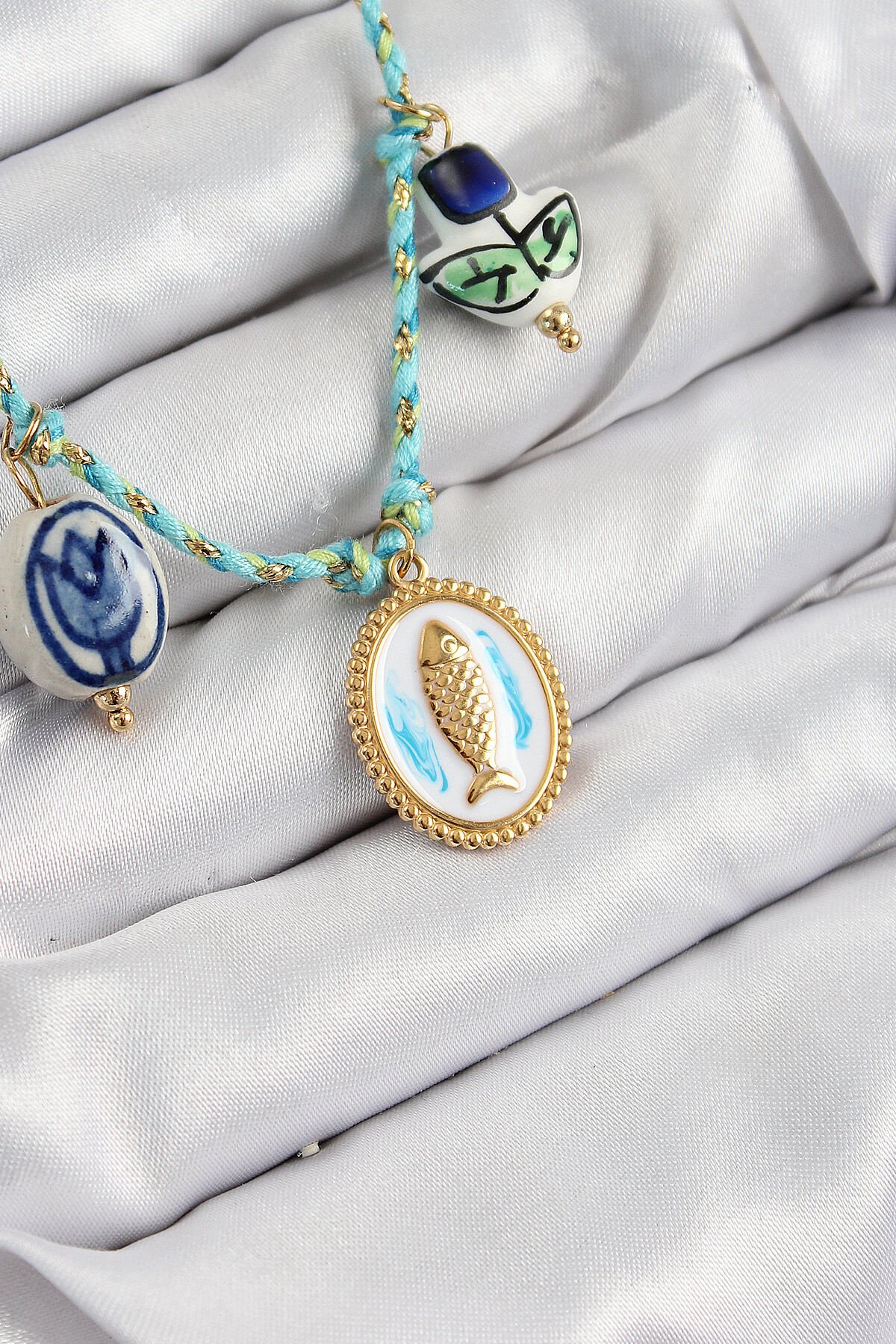 Seramik Motifli Balık Figürlü Model Mavi İp Kadın Kolye - TJ-BKO10399
