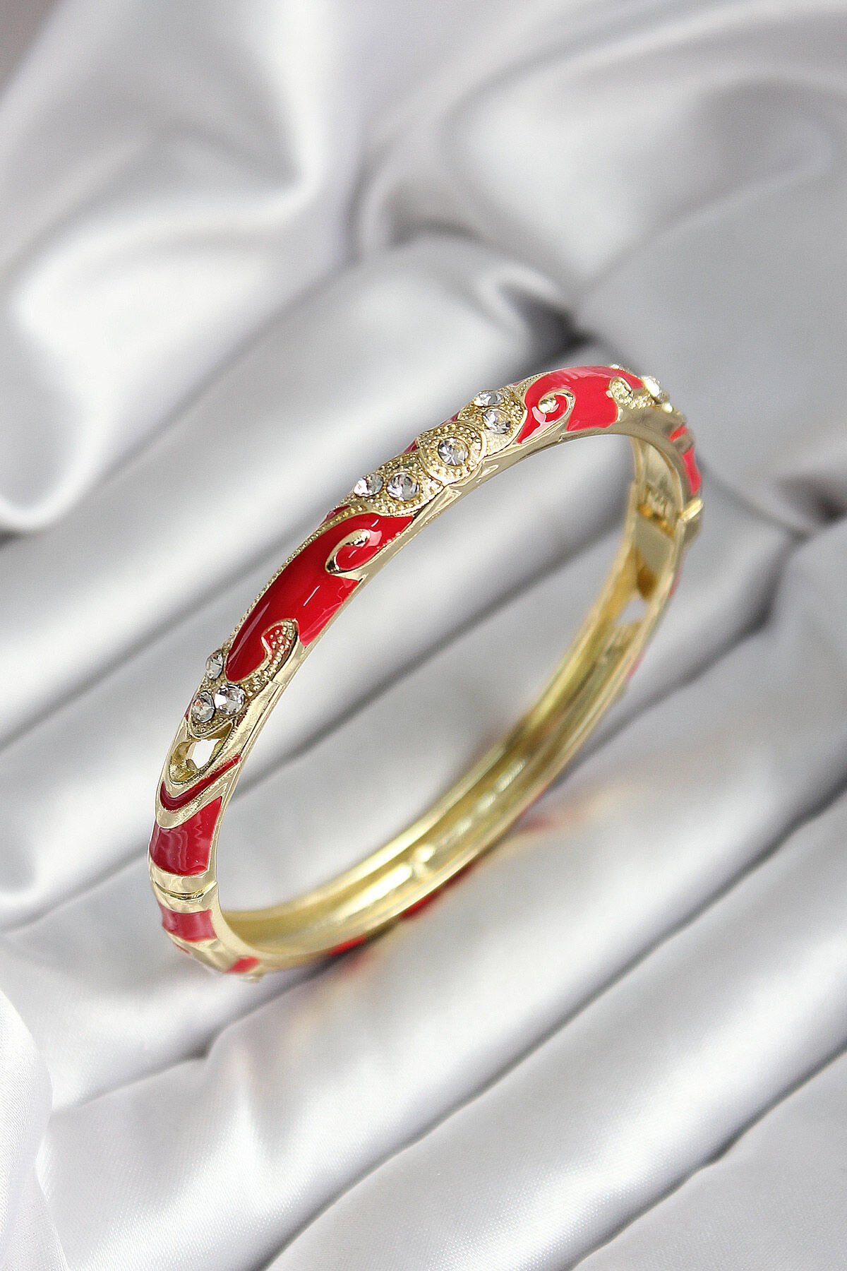 Mineli Pirinç Kırmızı Çiçek Desenli Zirkon Taşlı Gold Renk Kadın Kelepçe - TJ-BB7009