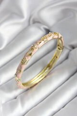 Mineli Pirinç Açık Pembe Kraliçe Taç Desenli Zirkon Taşlı Gold Renk Kadın Kelepçe - TJ-BB7011