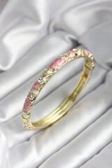 Mineli Pirinç Pembe Çiçek Desenli Zirkon Taşlı Gold Renk Kadın Kelepçe - TJ-BB7013