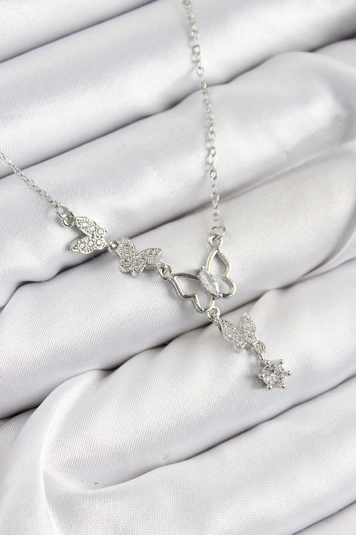 316L Çelik Zirkon Taşlı Kelebek Model Gümüş Renk Kadın Kolye - TJ-BKO10404