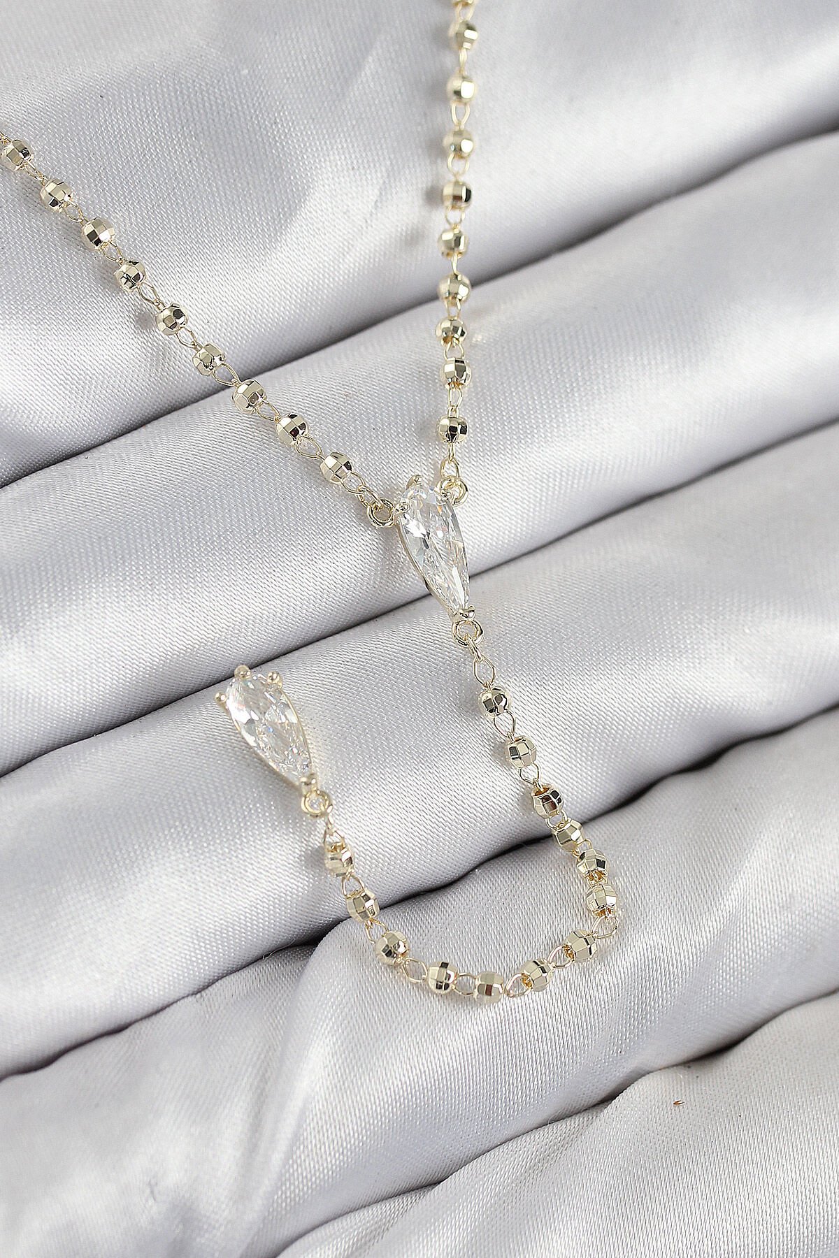 Pirinç Zirkon Taşlı Gold Renk Kadın Y Kolye - TJ-BKO10497