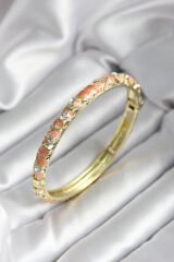 Mineli Pirinç Yavru Ağzı Çiçek Desenli Zirkon Taşlı Gold Renk Kadın Kelepçe - TJ-BB7017