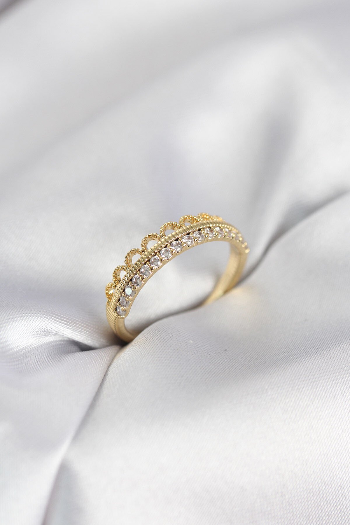 Motif Desenli Gold Renk Zirkon Taşlı Kadın Yüzük - TJ-BYK4151