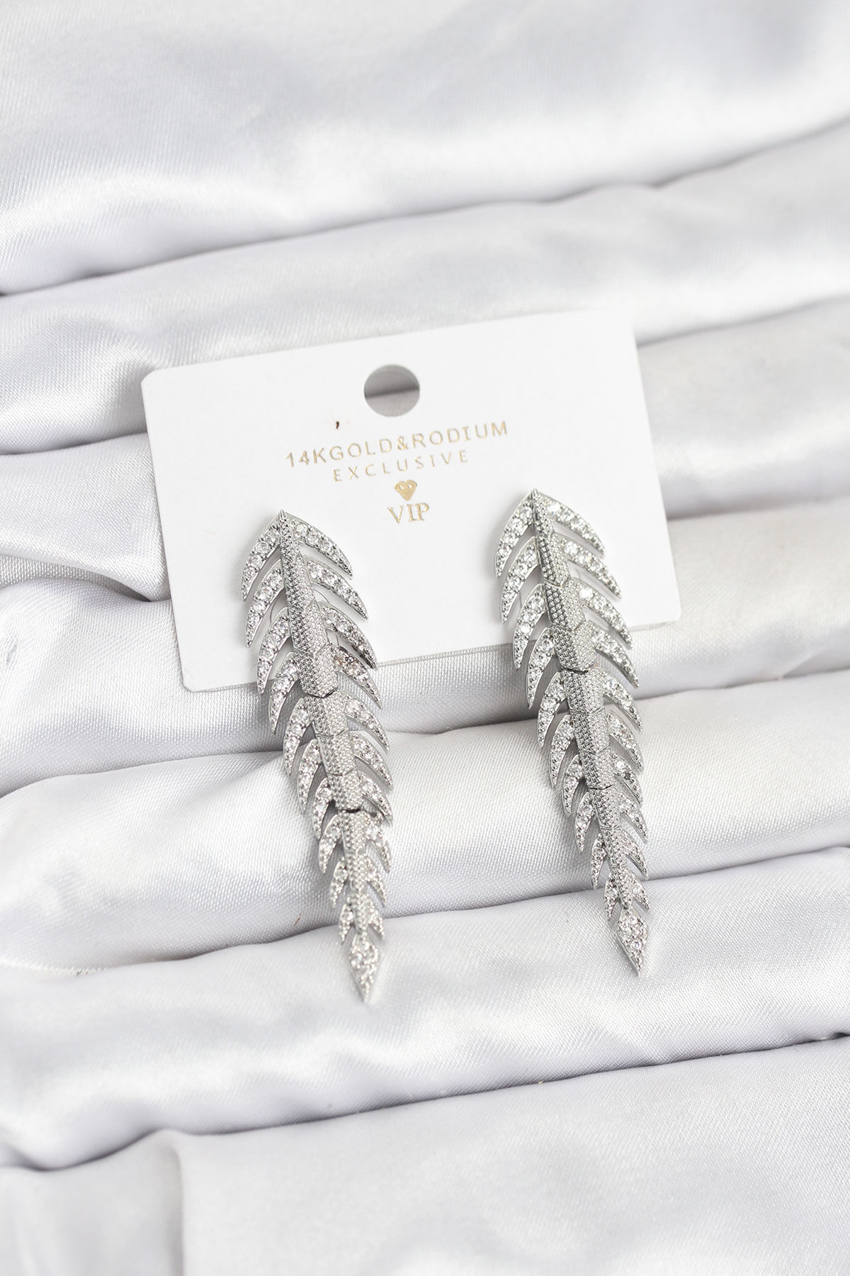 Pirinç Gümüş Renk Balık Sırtı Model Zirkon Taşlı Kadın Küpe - TJ-BKP11517