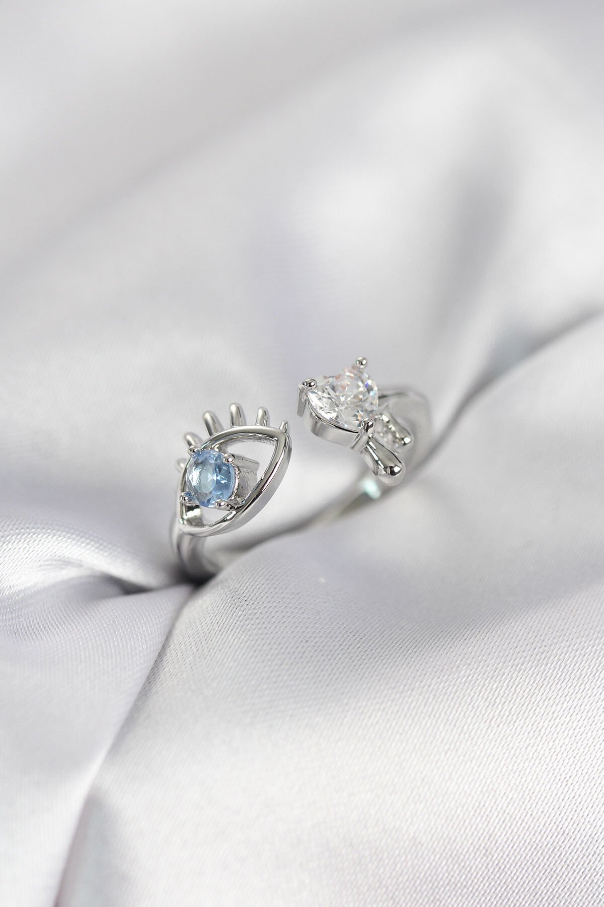 Gözyaşı Model Gümüş Renk Zirkon Taşlı Kadın Yüzük - TJ-BYK4152