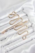 Pirinç Kıvrımlı Model Gold Renk Kadın Pazu Bileklik - TJ-BB7795