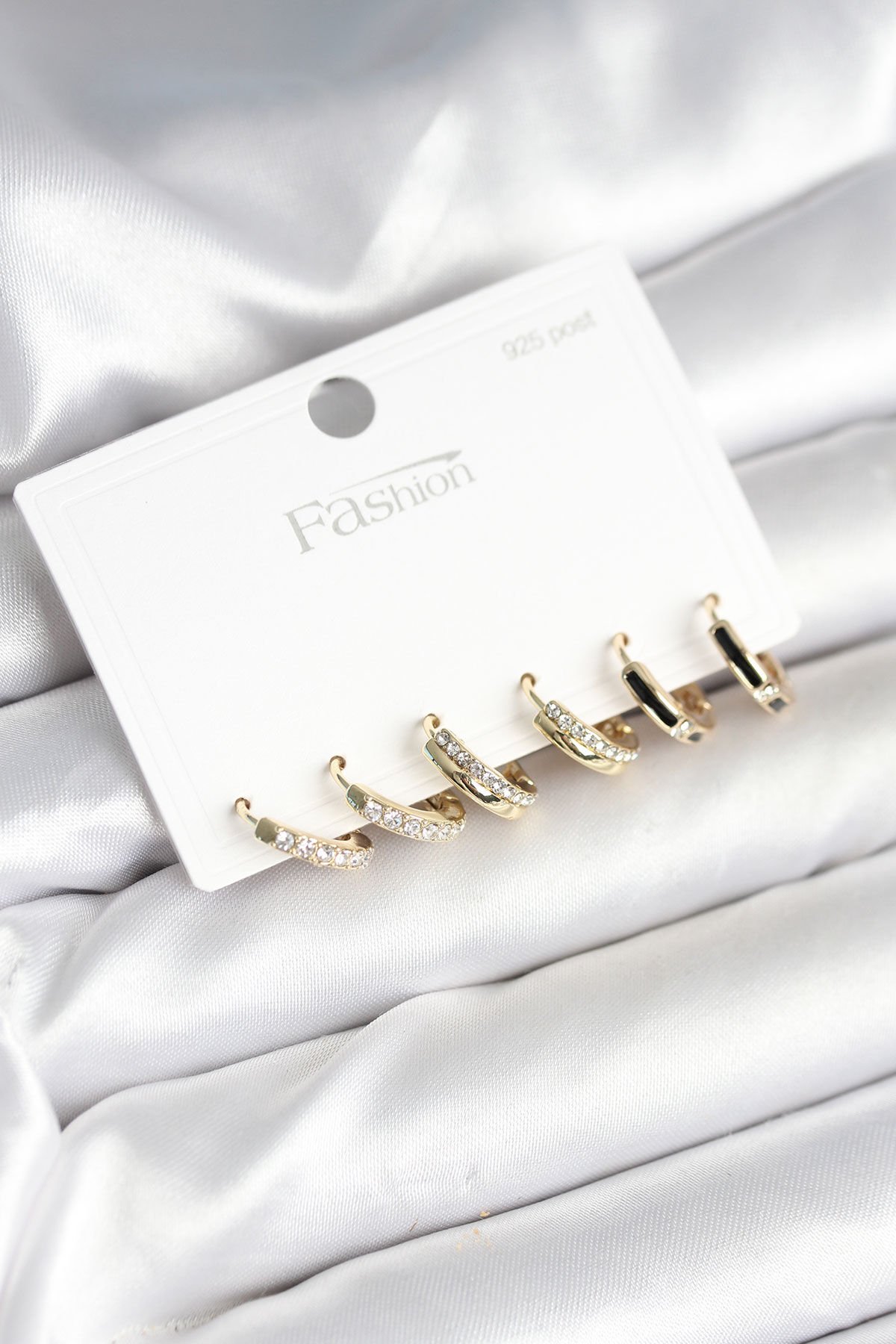 Pirinç Gold Renk 925 Ayar Gümüş Çivi Kadın Küpe Seti - TJ-BKP11275