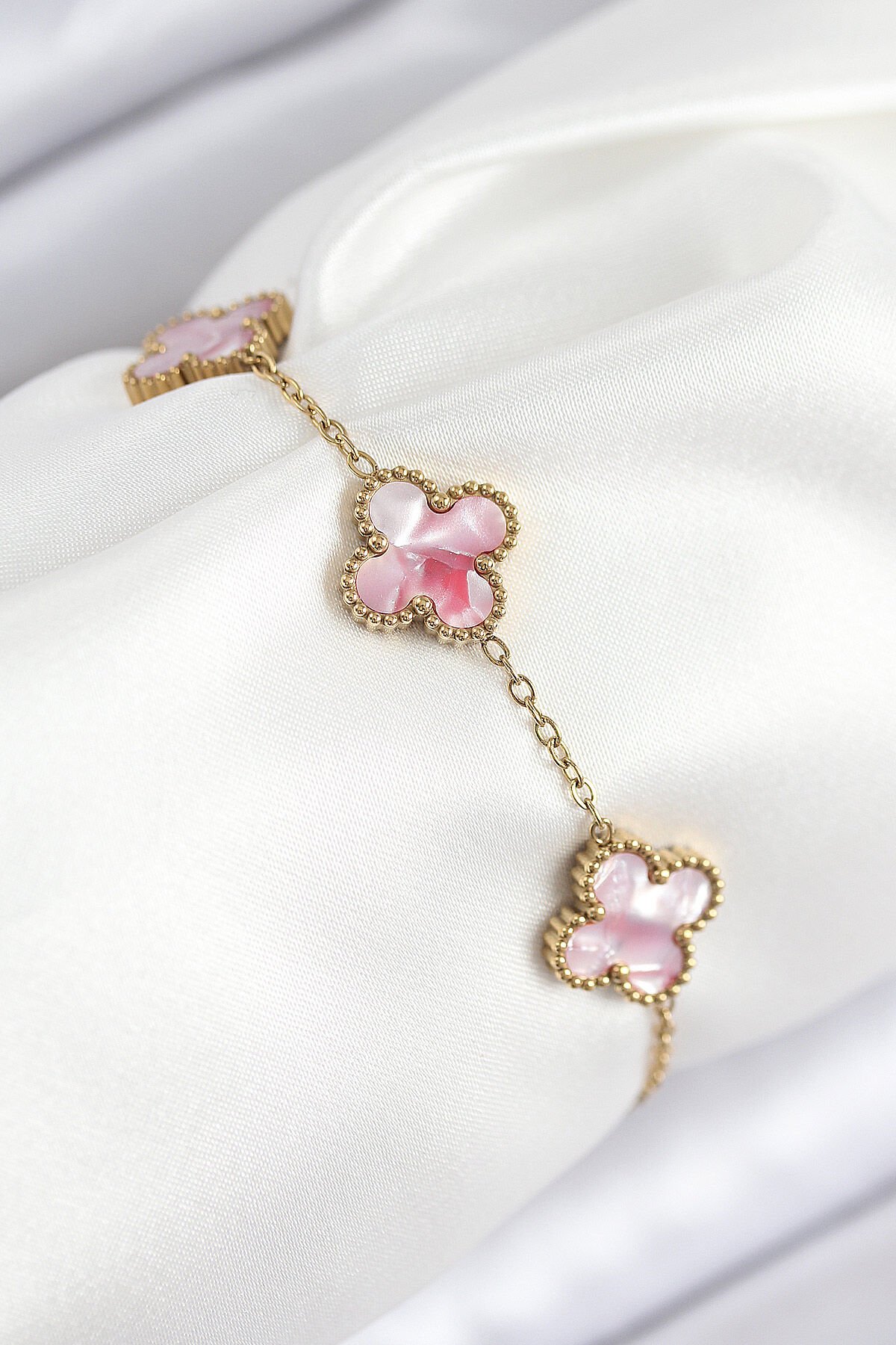 316L Çelik Sedefli Pembe Gold Renk Yonca Kadın Bileklik - TJ-BB7811