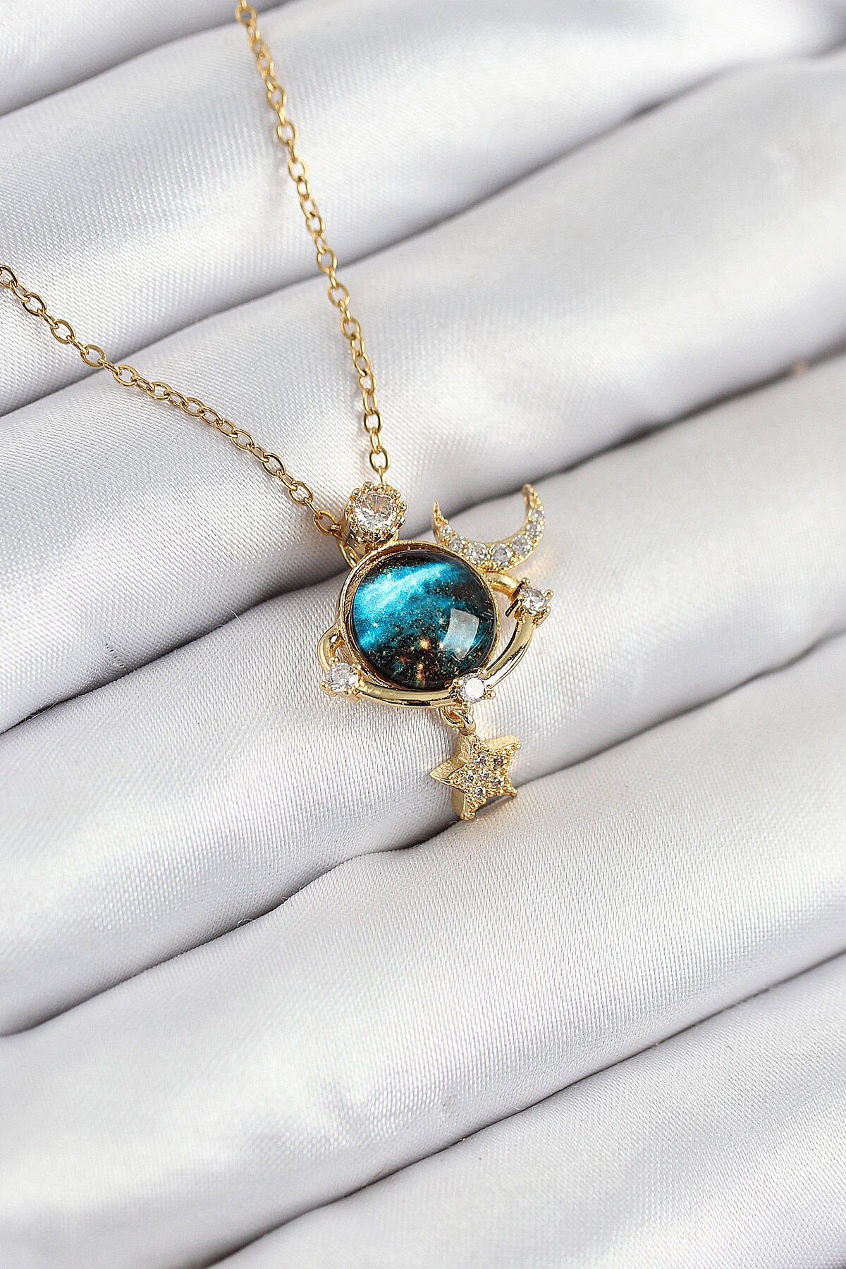 316L Çelik Zirkon Taşlı Gezegen Model Gold Renk Kadın Kolye - TJ-BKO10507