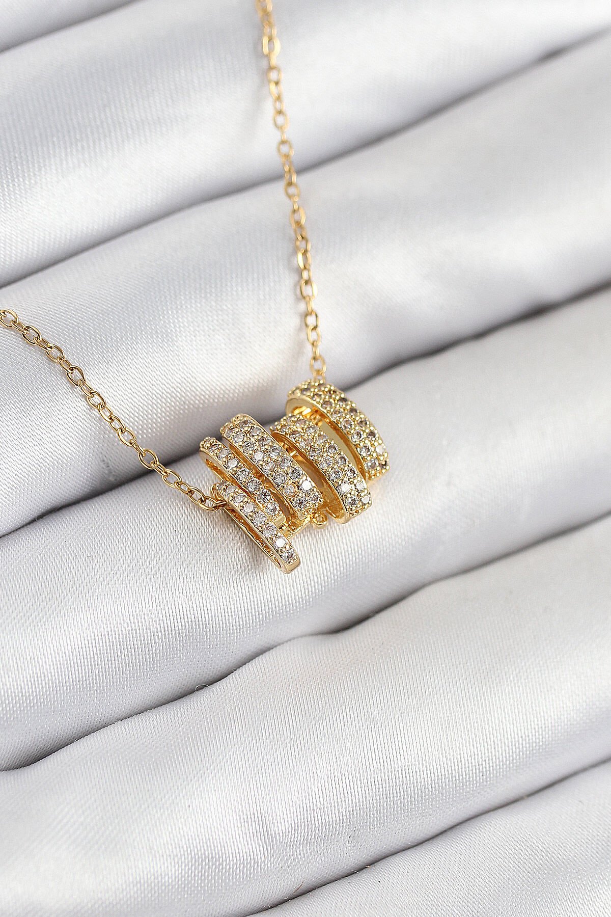 316L Çelik Zirkon Taşlı Sarmal Model Gold Renk Kadın Kolye - TJ-BKO10512